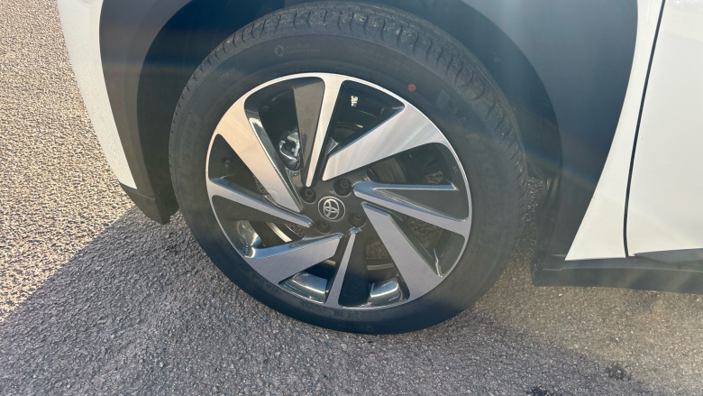 Toyota Aygo X 1.0 VVT-i Edge 5dr Petrol Hatchback